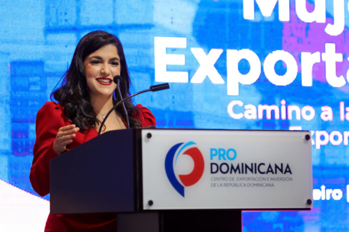 Biviana Riveiro Disla Directora de ProDominicana durante el II encuentro de Mujeres en Exportación