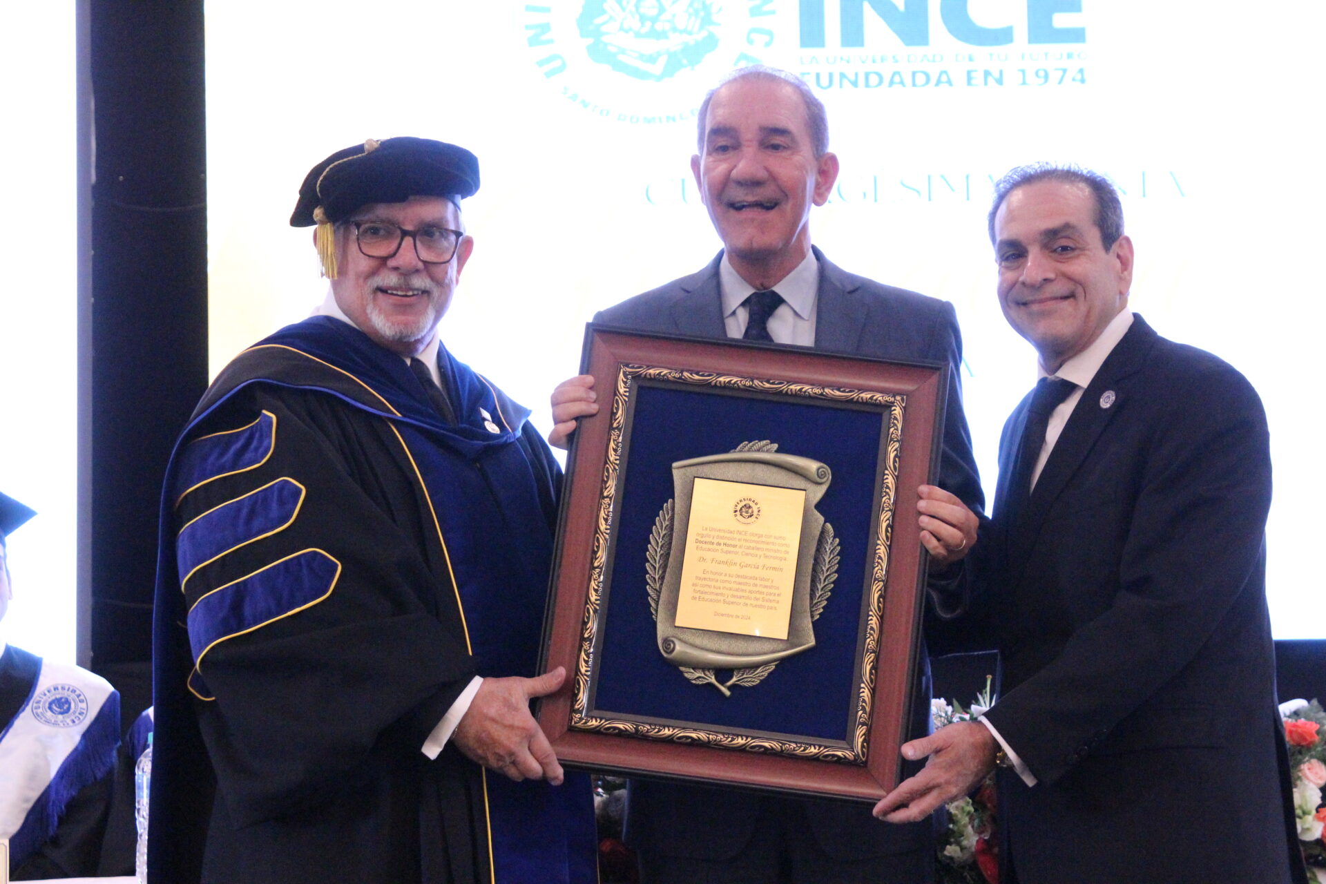Universidad INCE gradúa a 152 nuevos profesionales en su 50 aniversario ...