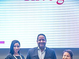 Presidente del CONADIS, Benny Metz, recibe reconocimiento de la Fundación Gissell Eusebio