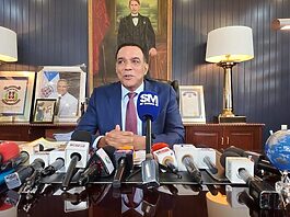 Senador Carlos Gómez anuncia Gran Jornada de Salud y programa de reconstrucción mamaria para sobrevivientes de cáncer