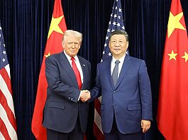 Trump y Xi Jinping sostienen primer encuentro oficial en su nuevo mandato durante la cumbre de APEC 2025