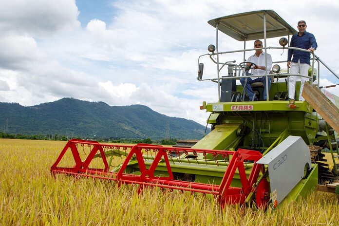 e4887193-46d6-40f2-9526-9c6e3d2ad1e8