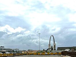 Cierre temporal en la Luperón por trabajos del nuevo paso a desnivel en la Plaza de la Bandera