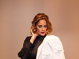 Cuando la elegancia sostiene a un país: raíces, legado y marca cultural a 60 años de Óscar de la Renta