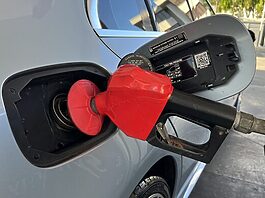 Gobierno baja el GLP y los combustibles regulares