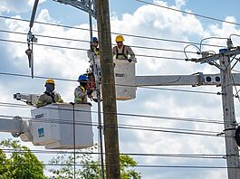 ETED fortalece la infraestructura de transmisión eléctrica con reemplazo de estructuras en la línea 69 kV Pimentel–Hatillo, este lunes