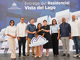 Raquel Peña y ministro Jean Luis Rodríguez entregan 128 nuevos apartamentos en Neyba