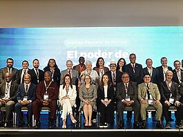 Ministerio de Educación coloca los aprendizajes fundamentales en el centro del diálogo educativo regional