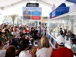 Ministerio de Educación destaca participación de jóvenes en histórica jornada de lectura continua